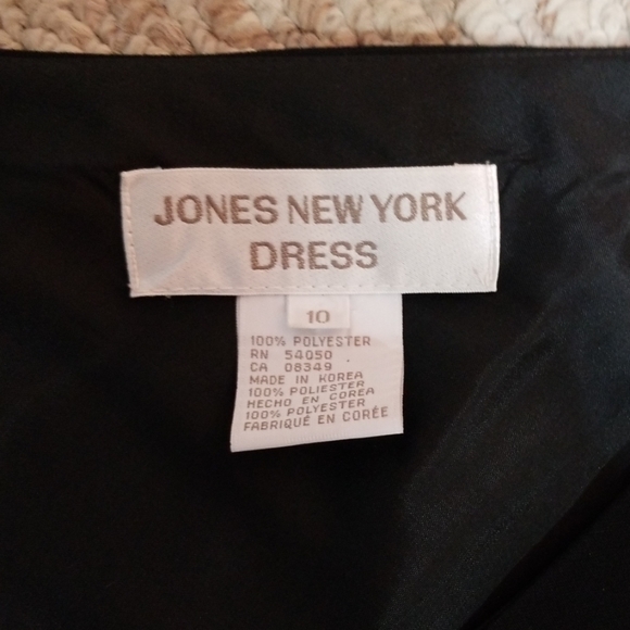 Jones New York -  LBD Basic Dress - Picture 6 of 6